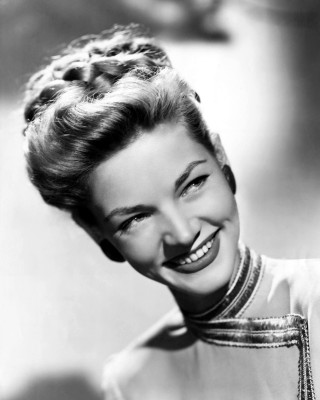 Lauren Bacall pic #74959